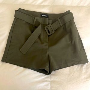 Express shorts, sz 4